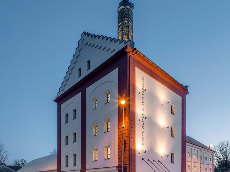 Naše realizace Kulturní centrum Domažlice z kategorie Rekonstrukce budov se stala vítězem soutěže Stavba roku Plzeňského kraje - 2020